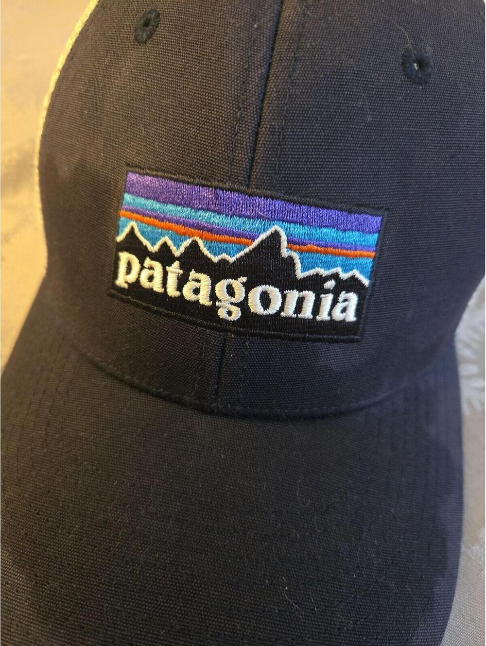 Patagonia P-6 Logo Trucker Hat Navy/White - Picture 4 of 4